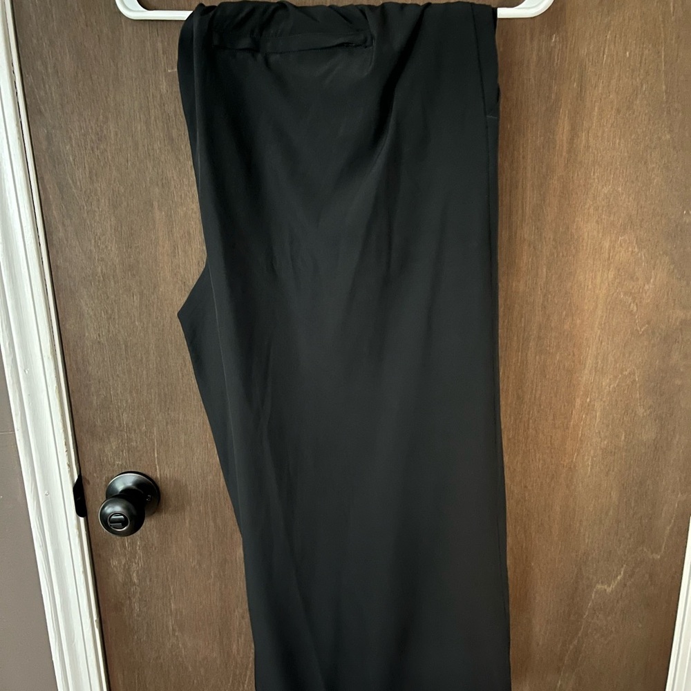 NWOT Quince Performance Wide Leg Pants in Black - Picture 2 of 4